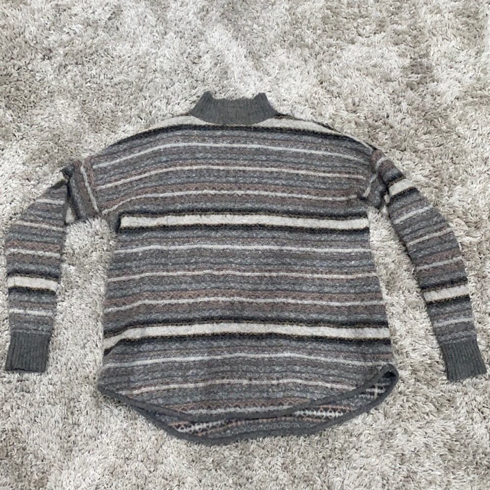 oversized American Eagle gray striped sweater